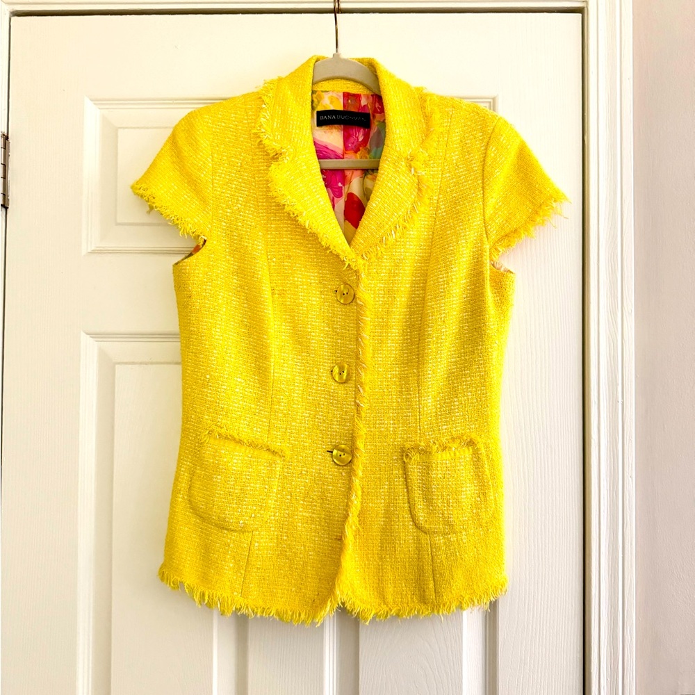 This gorgeous Dana Buchman Yellow Fringe Tweed Jacket (Size 8)